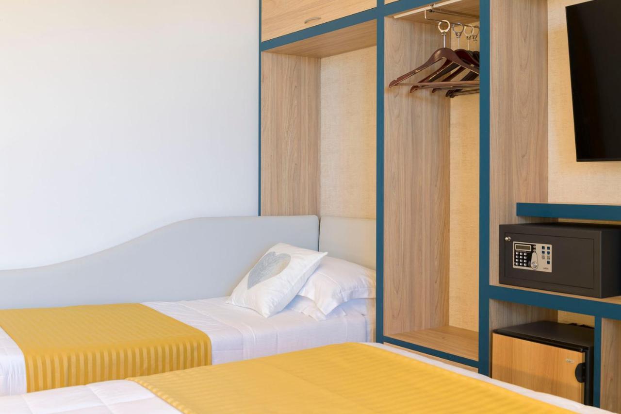 Hotel Commodore Riccione Eksteriør billede