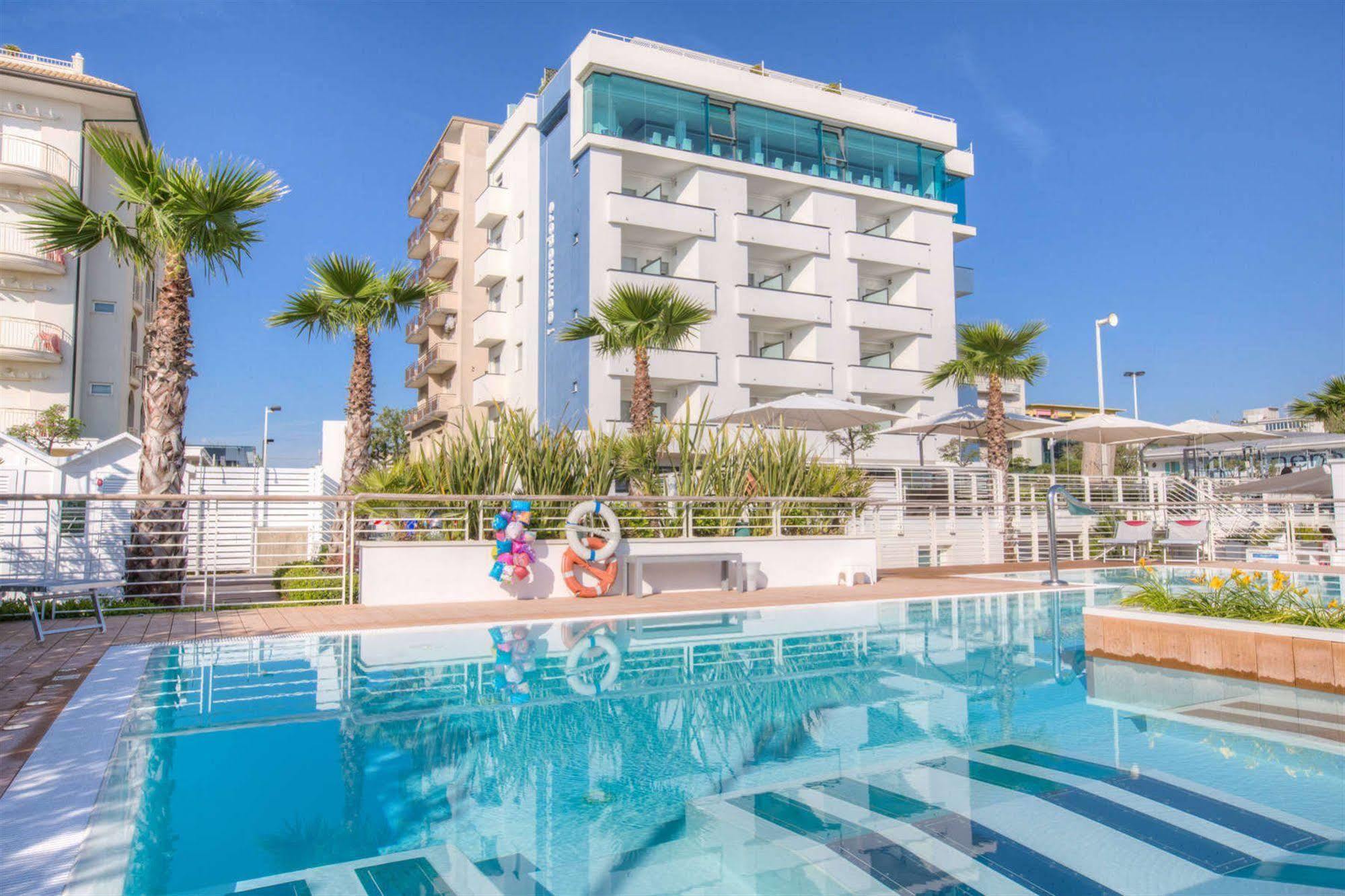 Hotel Commodore Riccione Eksteriør billede